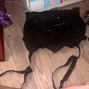 Women’s M garter attached shorts